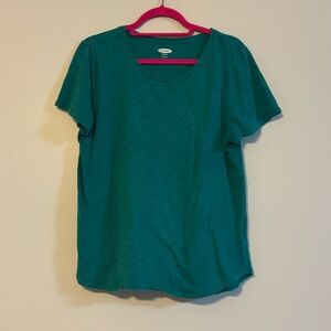 Old Navy everywear green tee shirt